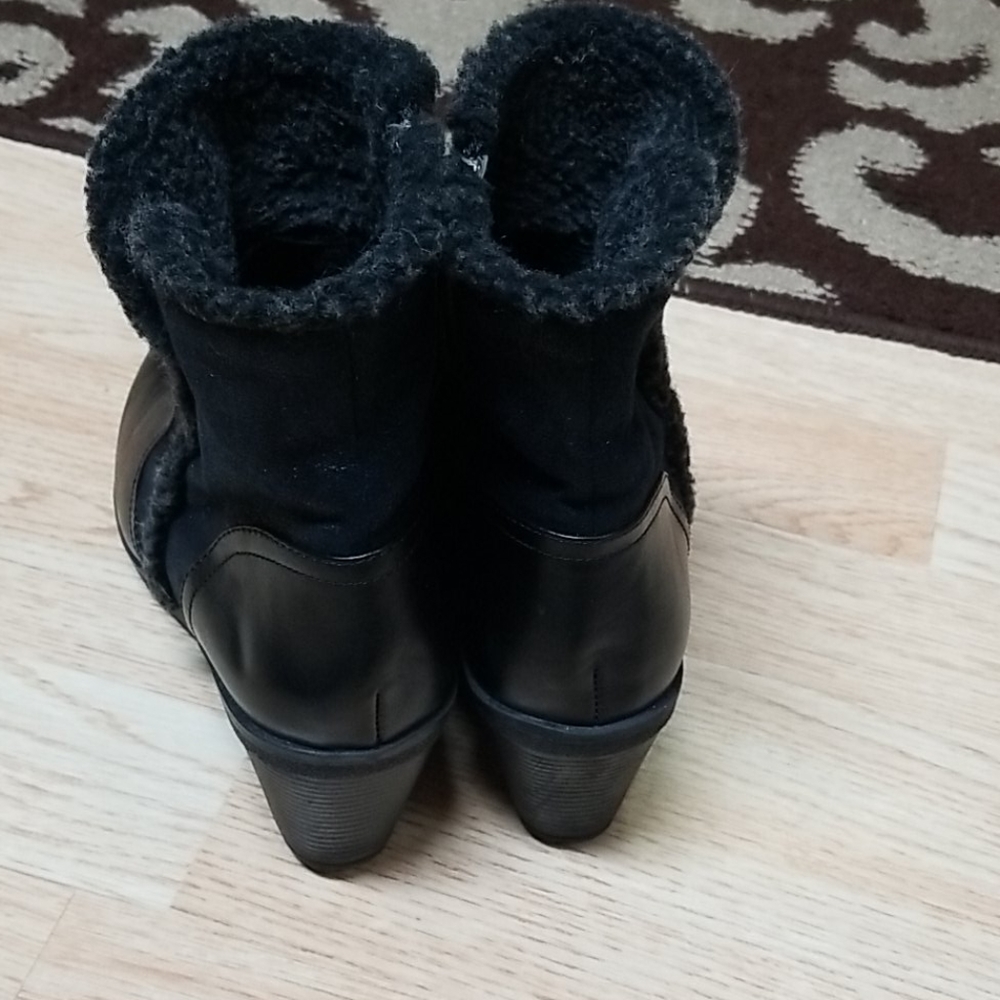 Mootsies Tootsies Wedge Boots! - Picture 5 of 6